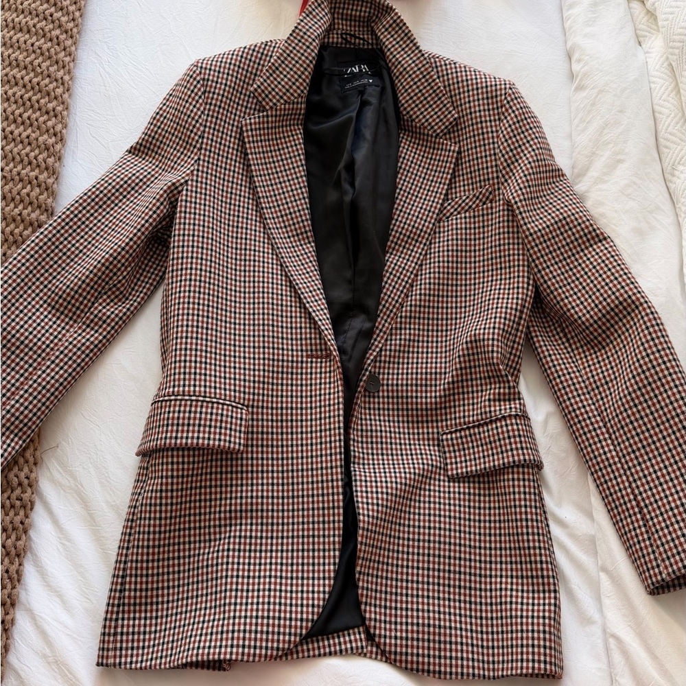 Zara Houndstooth Blazer with Black Interior